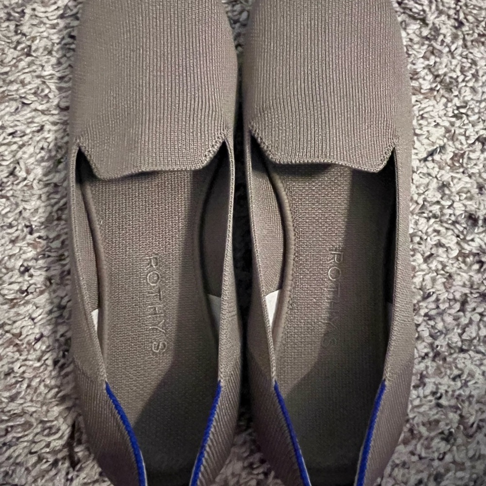 Rothy's Gray Flats with Minimalist Design size 9